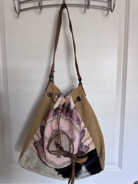 ✔️Myra Bag Multicolor Woven Bucket Shoulder Bag